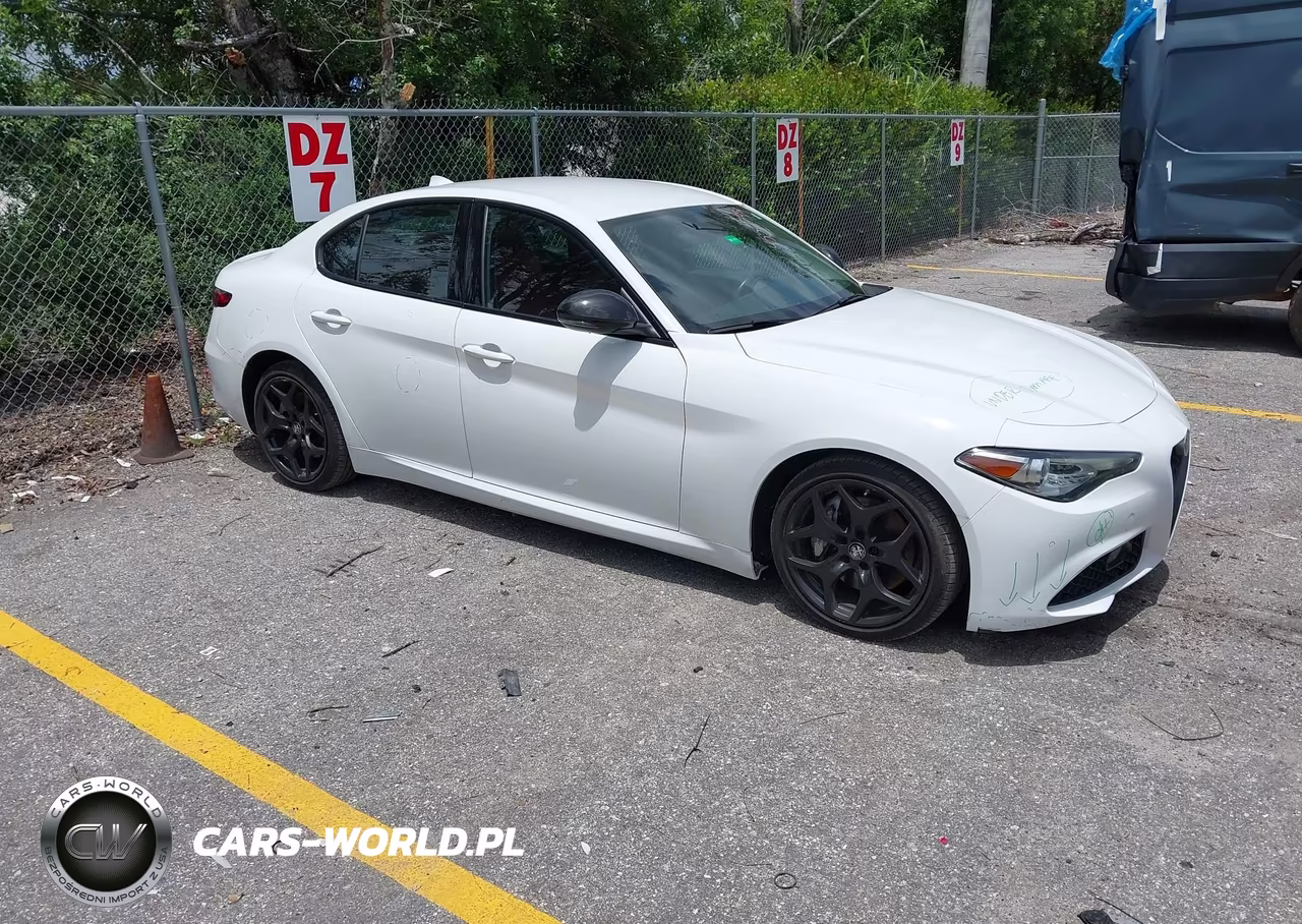 2021 Alfa Romeo Giulia Rwd – zdjęcie 1 z 16