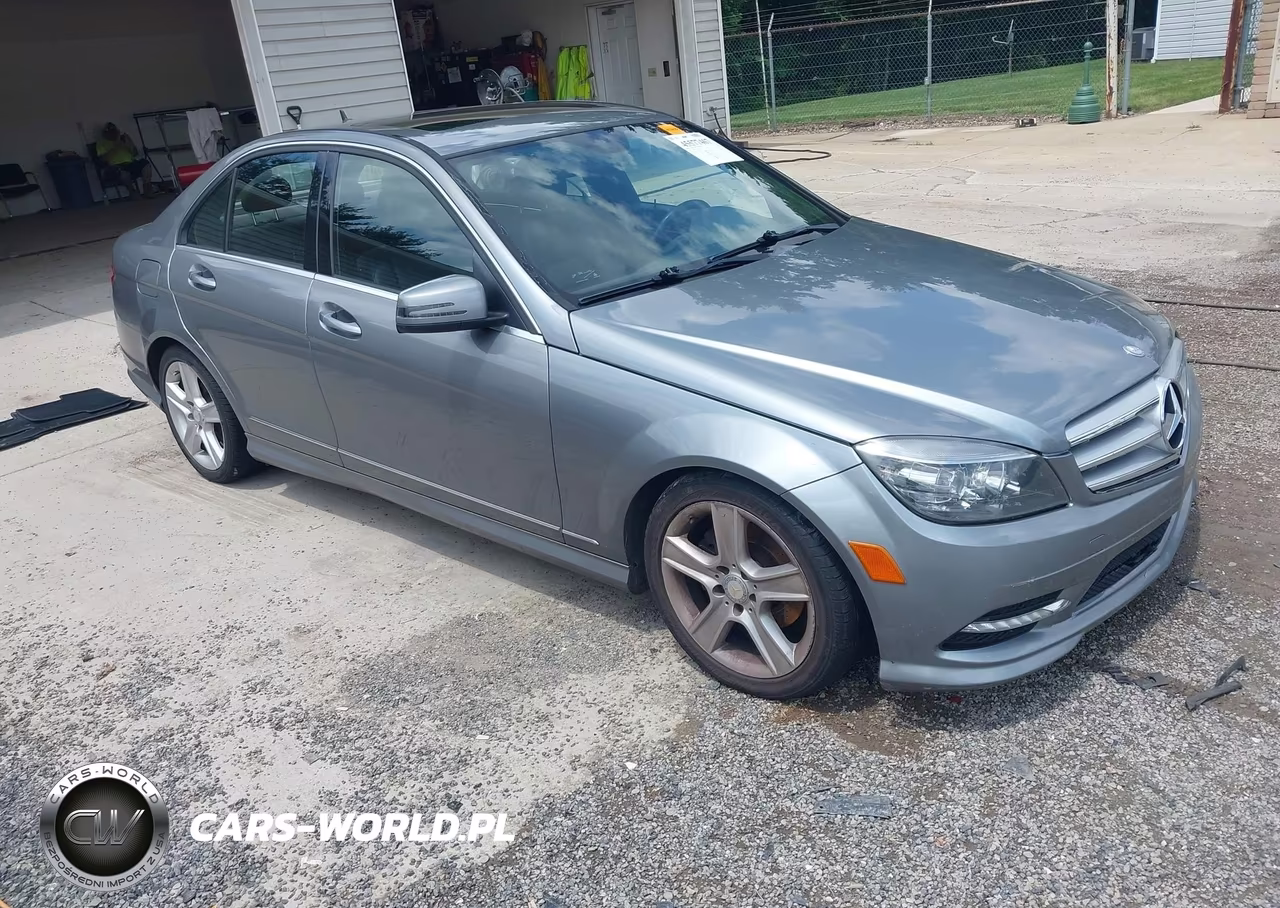 2011 Mercedes-Benz C 300 Luxury 4Matic-Sport 4Matic