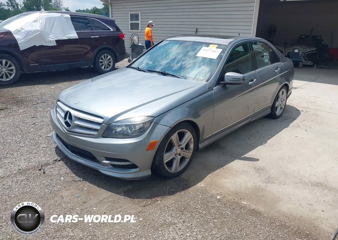 2011 Mercedes-Benz C 300 Luxury 4Matic-Sport 4Matic VIN:WDDGF8BB4BR152250 - 2