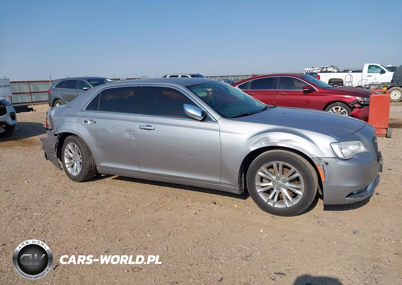 2016 Chrysler 300C VIN:2C3CCAEG1GH207376 - 13