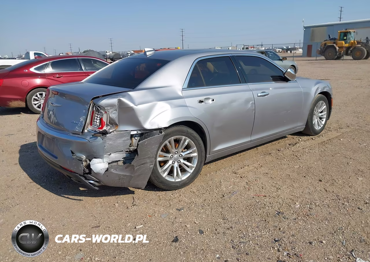 2016 Chrysler 300C VIN:2C3CCAEG1GH207376 - 4