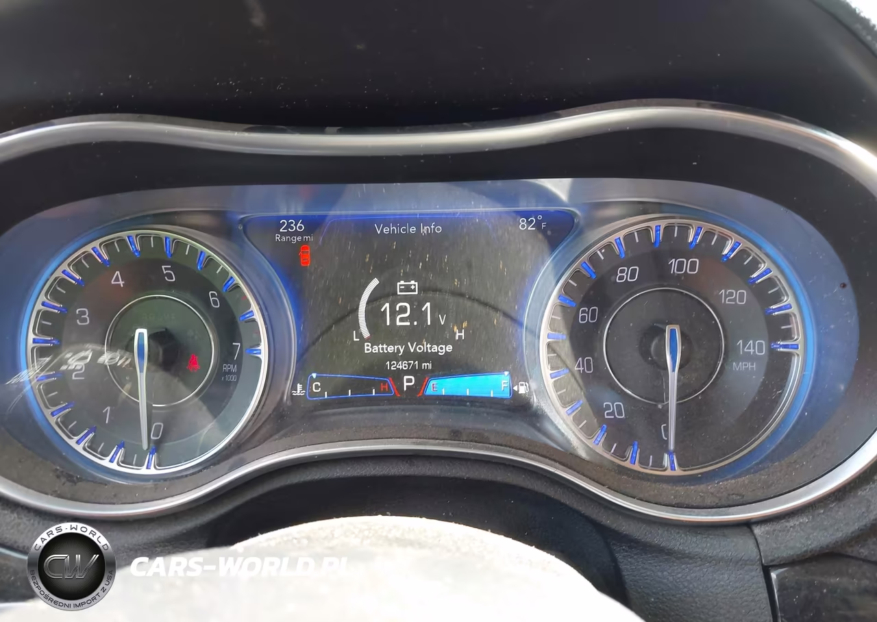 2016 Chrysler 300C VIN:2C3CCAEG1GH207376 - 7