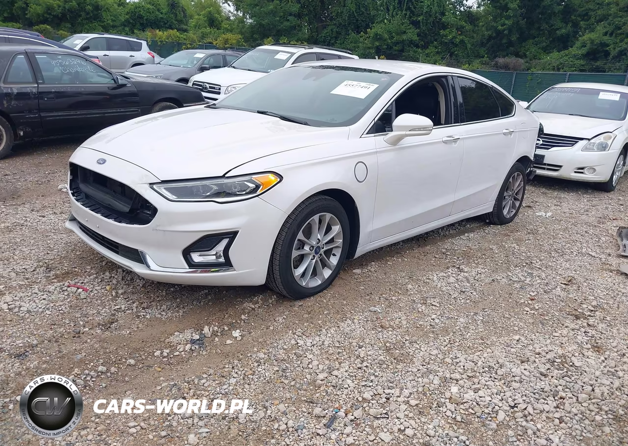 2019 Ford Fusion Titanium VIN:3FA6P0SU7KR228415 - 2