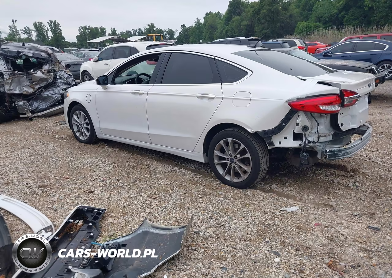 2019 Ford Fusion Titanium VIN:3FA6P0SU7KR228415 - 3
