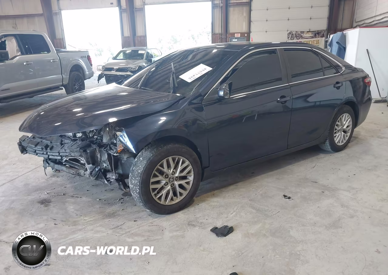 2017 Toyota Camry Le VIN:4T1BF1FK2HU695667 - 2