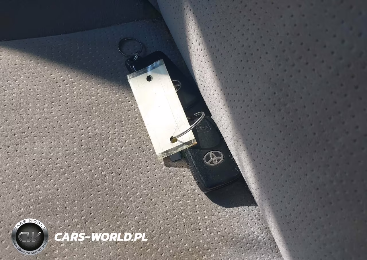2010 Toyota Highlander Hybrid Base V6 VIN:JTEBW3EH1A2047269 - 11