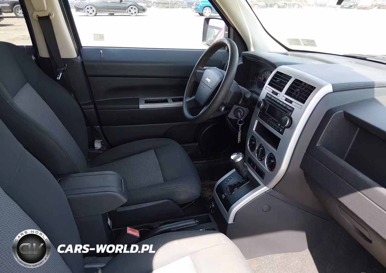 2008 Jeep Patriot Sport VIN:1J8FF28W08D514182 - 5