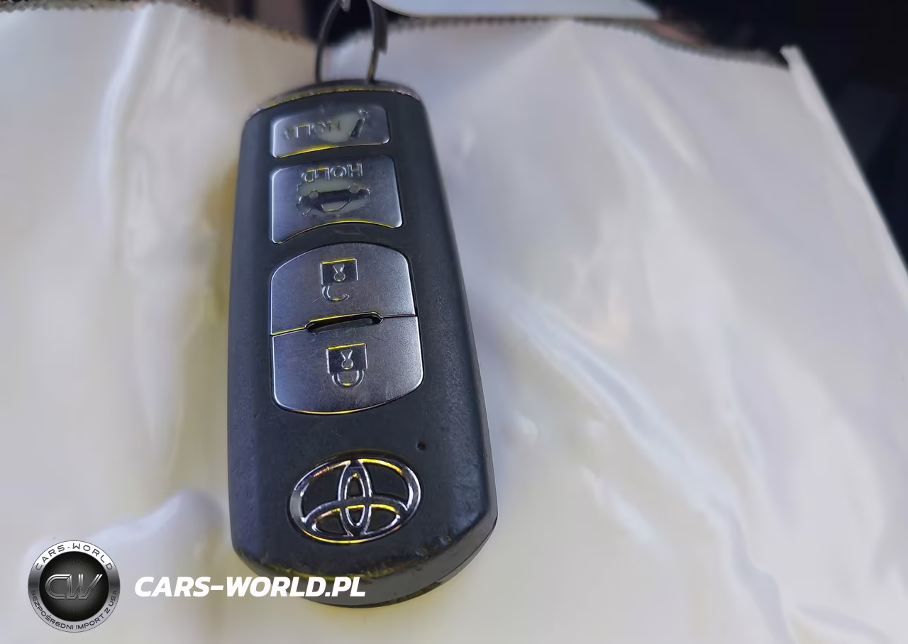 2018 Toyota Yaris Ia VIN:3MYDLBYV8JY319479 - 11