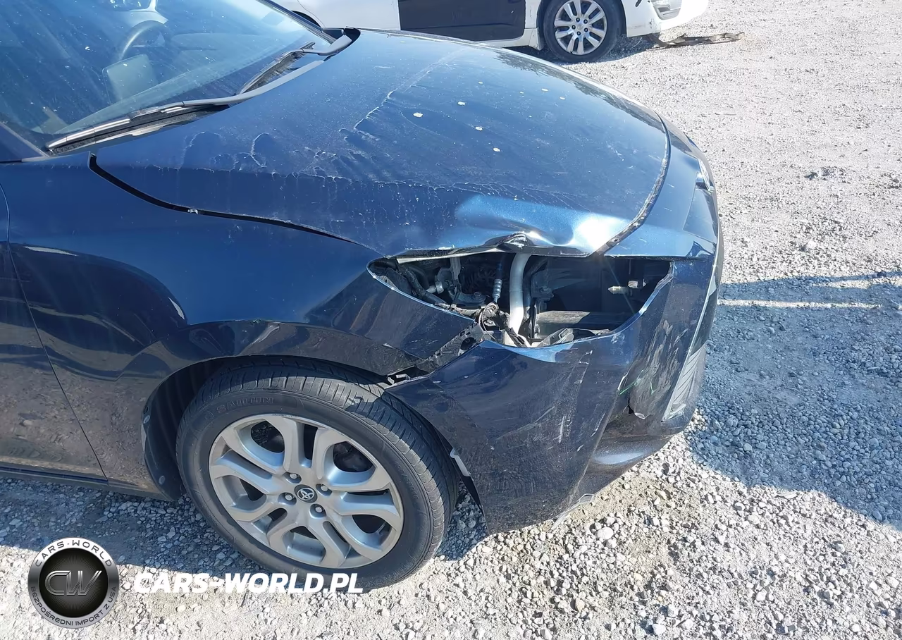 2018 Toyota Yaris Ia VIN:3MYDLBYV8JY319479 - 18