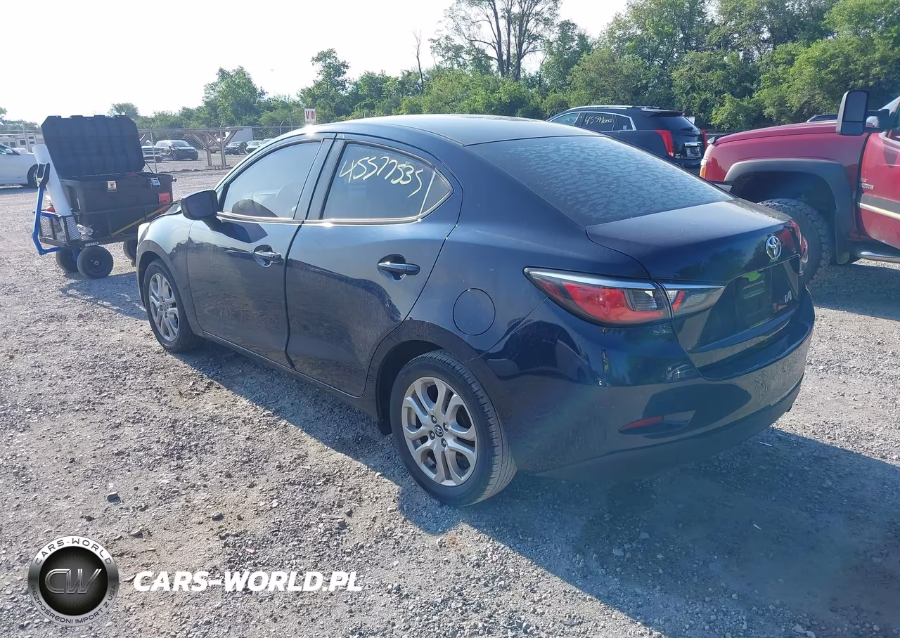 2018 Toyota Yaris Ia VIN:3MYDLBYV8JY319479 - 3