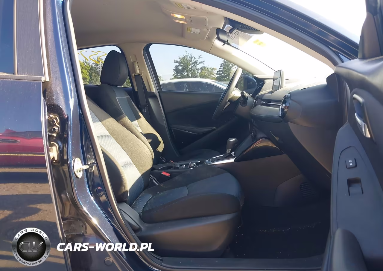 2018 Toyota Yaris Ia VIN:3MYDLBYV8JY319479 - 5