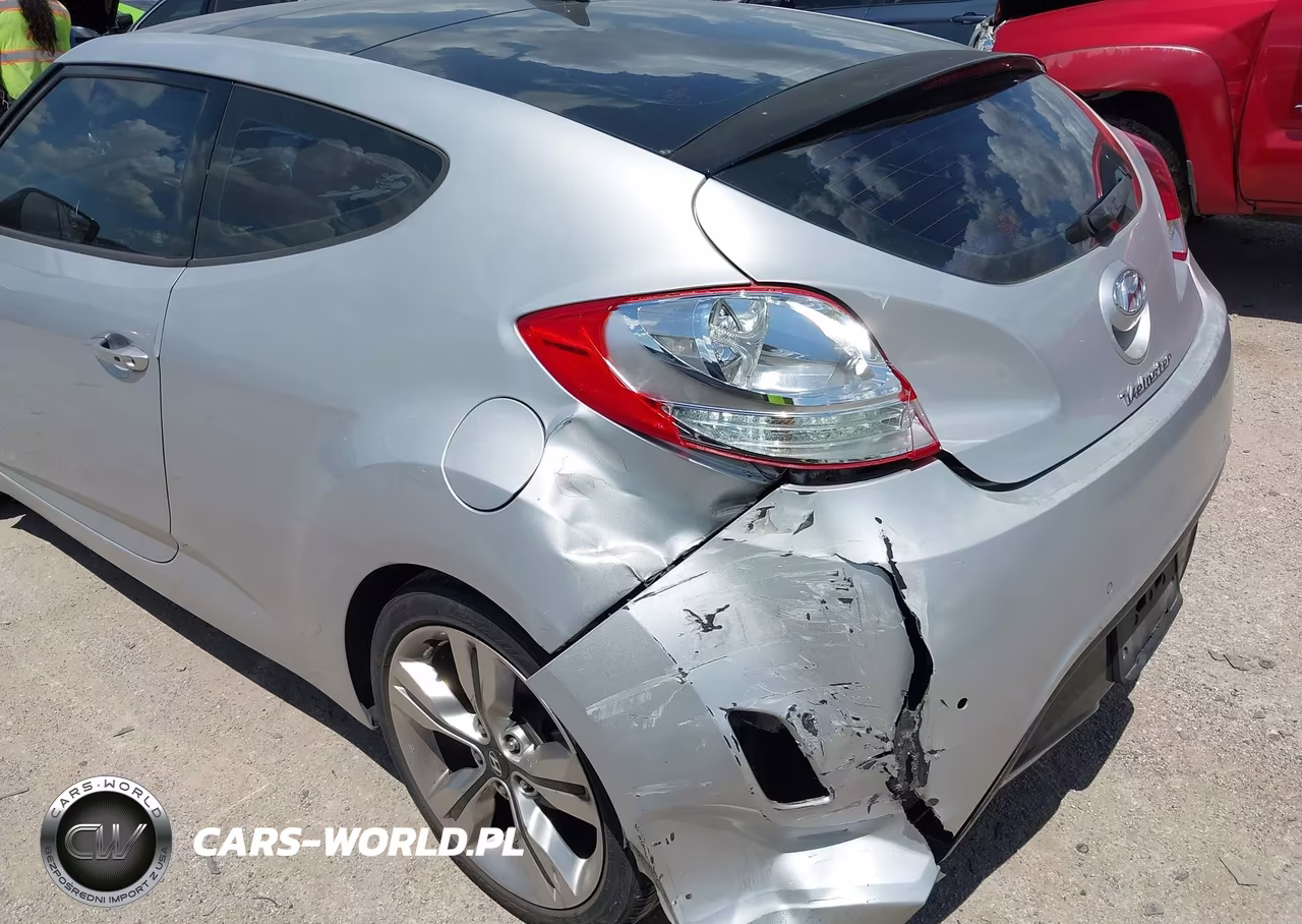 2014 Hyundai Veloster Base W-Black VIN:KMHTC6AD5EU189118 - 6