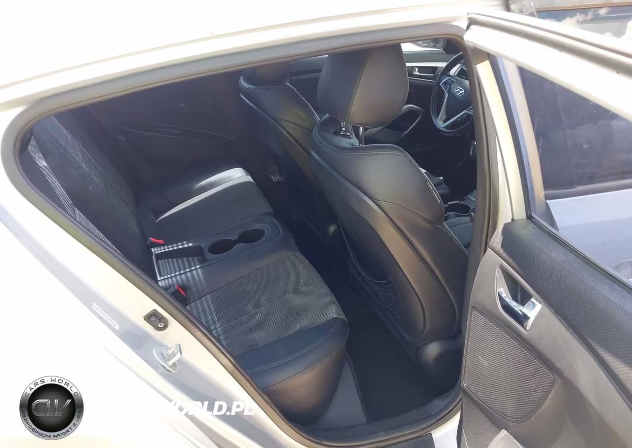 2014 Hyundai Veloster Base W-Black VIN:KMHTC6AD5EU189118 - 8