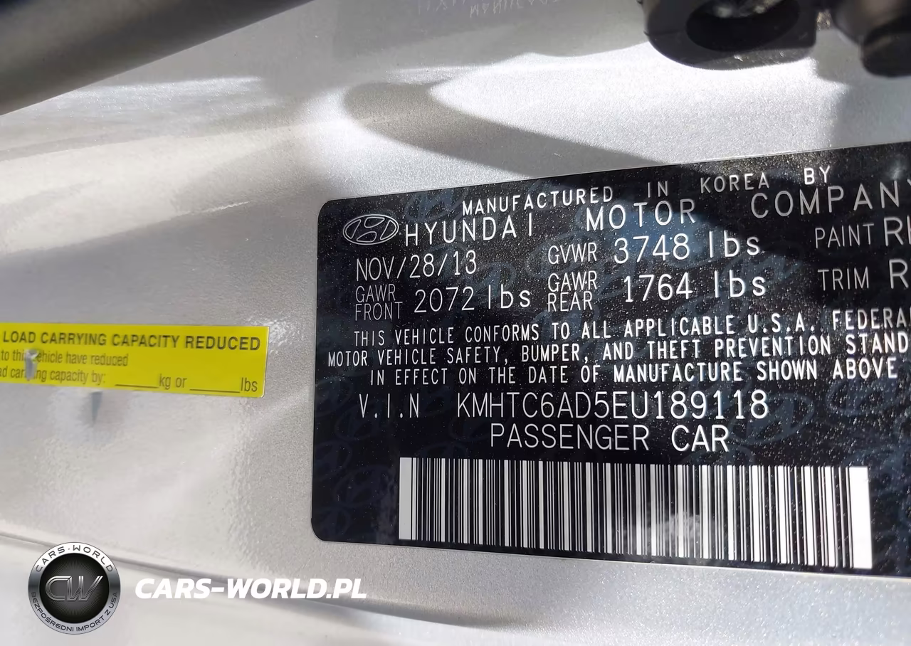 2014 Hyundai Veloster Base W-Black VIN:KMHTC6AD5EU189118 - 9