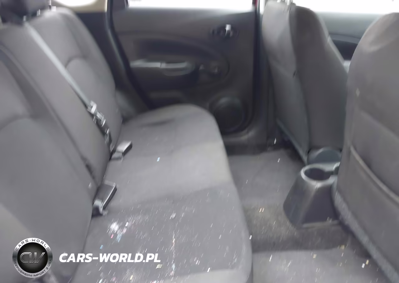 2019 Nissan Versa Note S VIN:3N1CE2CP1KL365833 - 8