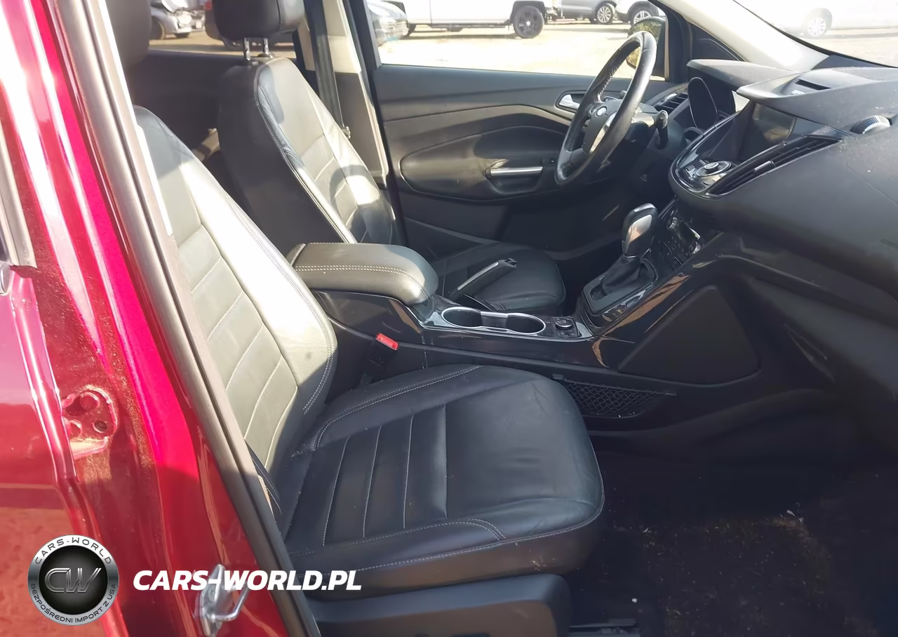 2016 Ford Escape Titanium VIN:1FMCU9J94GUB84974 - 5