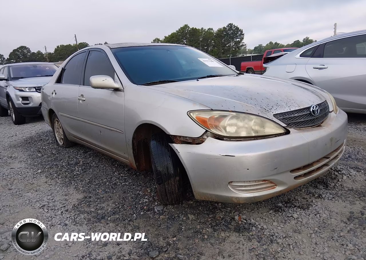 2003 Toyota Camry Le V6 – zdjęcie 1 z 14