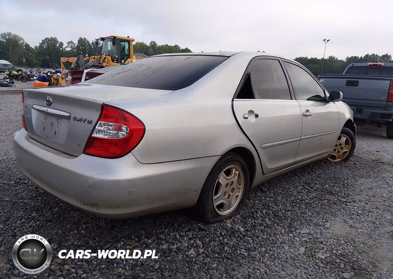 2003 Toyota Camry Le V6 VIN:4T1BF32K43U042610 - 4