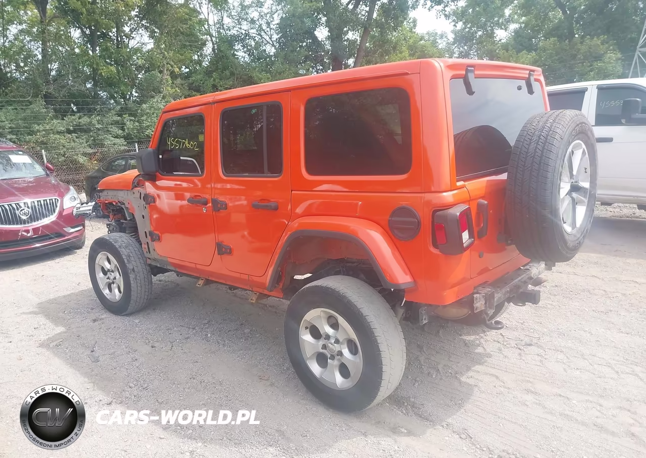 2020 Jeep Wrangler Unlimited Sahara VIN:1C4HJXEN2LW115729 - 3