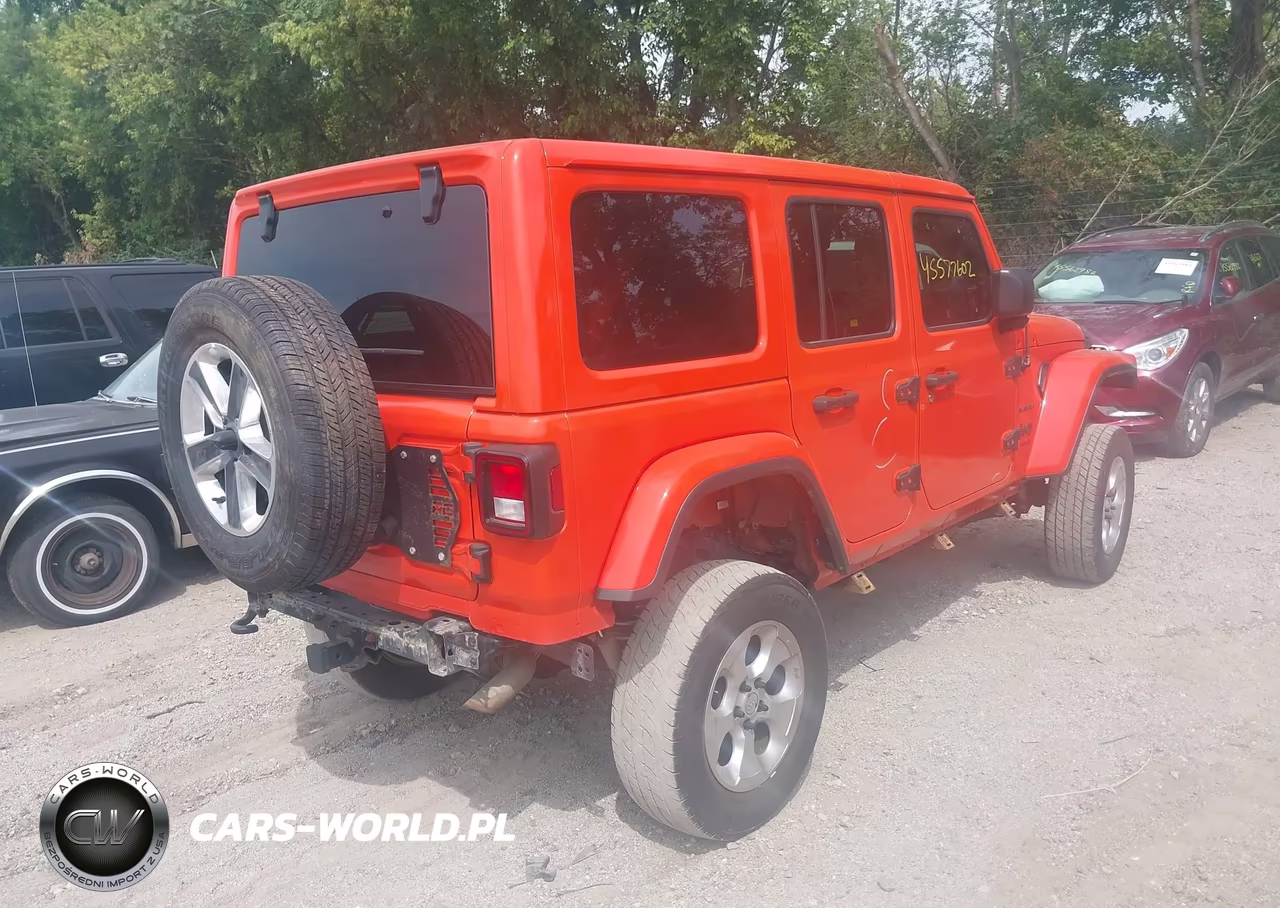 2020 Jeep Wrangler Unlimited Sahara VIN:1C4HJXEN2LW115729 - 4