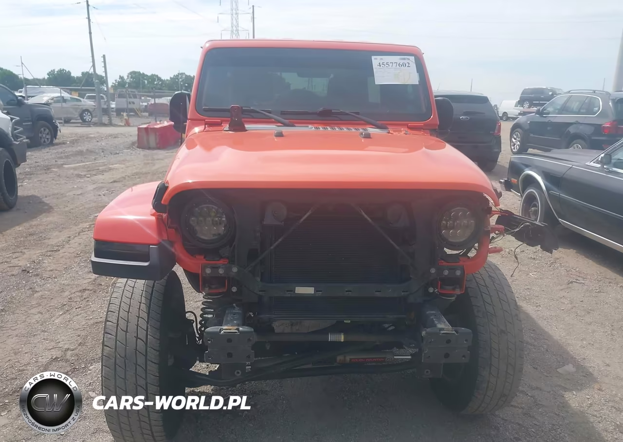 2020 Jeep Wrangler Unlimited Sahara VIN:1C4HJXEN2LW115729 - 6