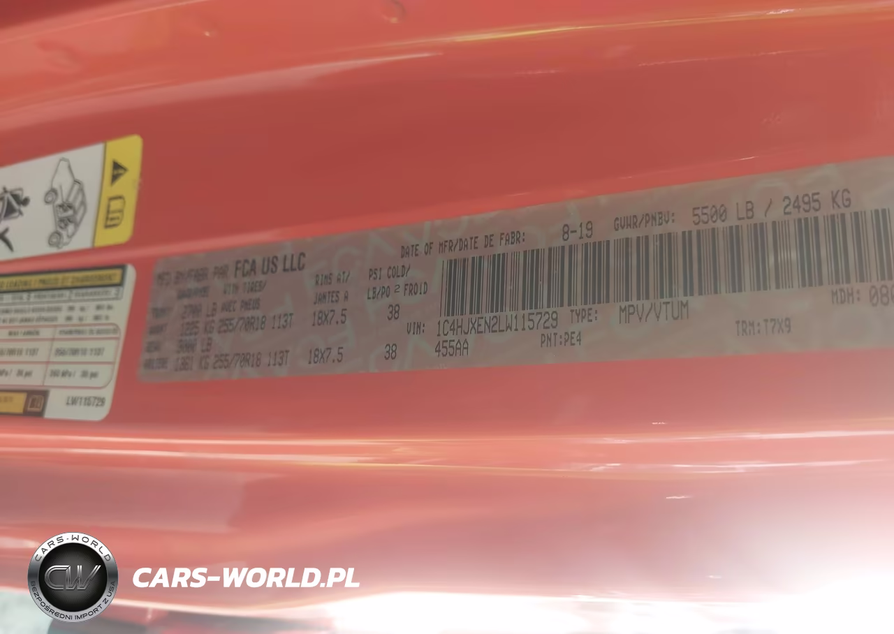 2020 Jeep Wrangler Unlimited Sahara VIN:1C4HJXEN2LW115729 - 9