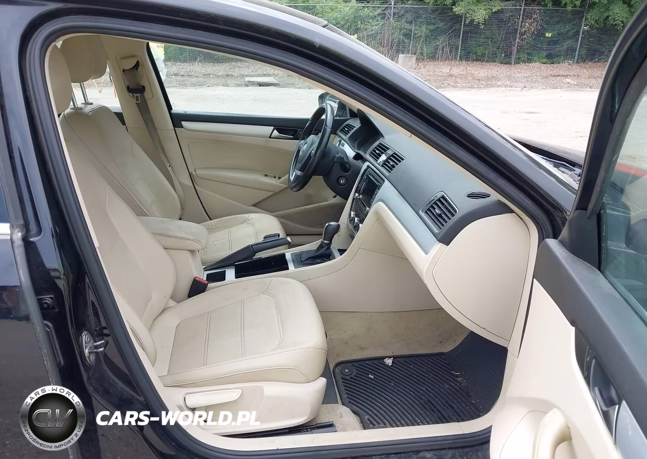 2012 Volkswagen Passat 2.5L Se VIN:1VWBP7A34CC023366 - 5