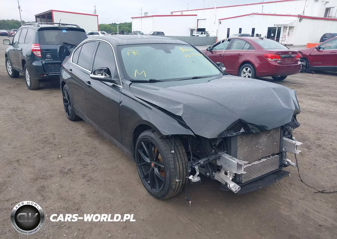 2013 BMW 328I xDrive – zdjęcie 1 z 12