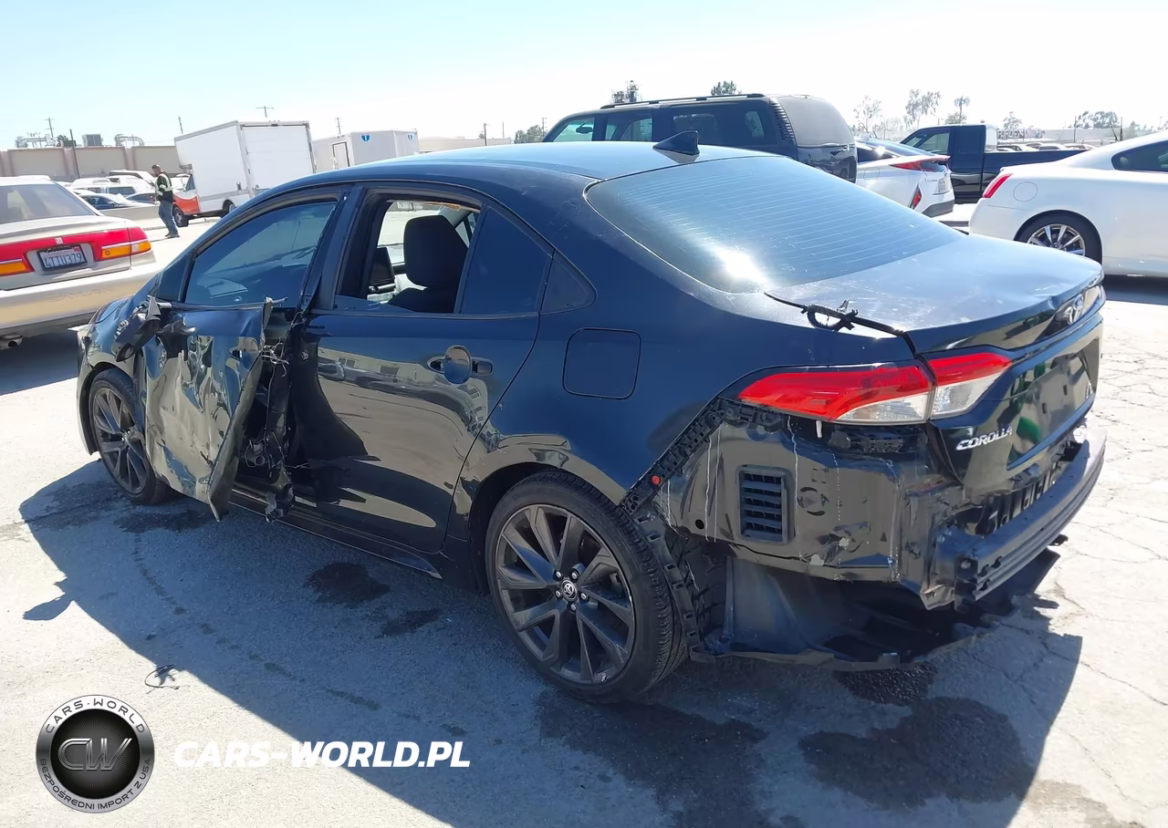 2020 Toyota Corolla Le VIN:5YFEPRAE3LP064589 - 3