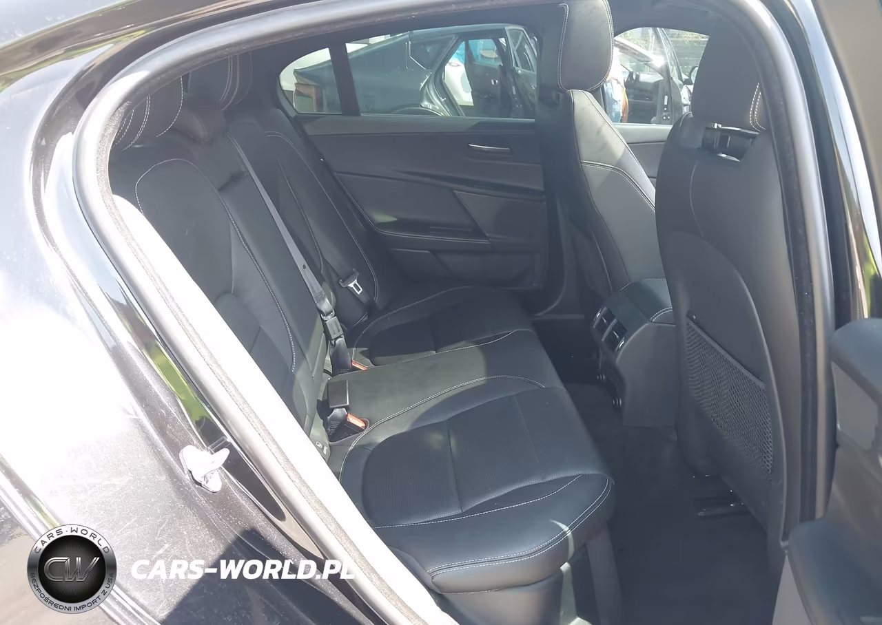 2019 Jaguar Xe 25T R-Sport VIN:SAJAL4FX8KCP51499 - 8