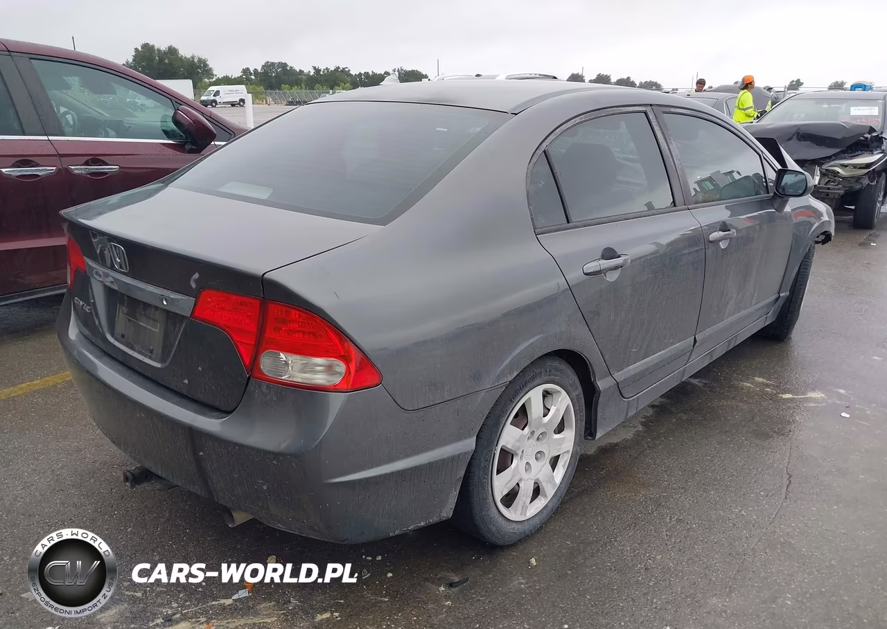 2011 Honda Civic Lx VIN:2HGFA1F52BH308724 - 4