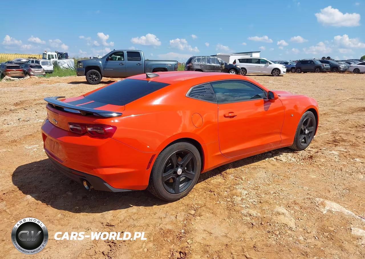 2019 Chevrolet Camaro 1Lt VIN:1G1FB1RS3K0104976 - 4