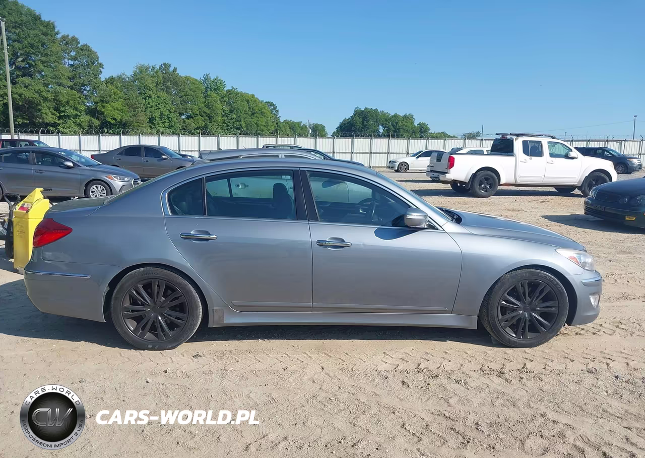 2014 Hyundai Genesis 3.8 VIN:KMHGC4DD1EU260025 - 13