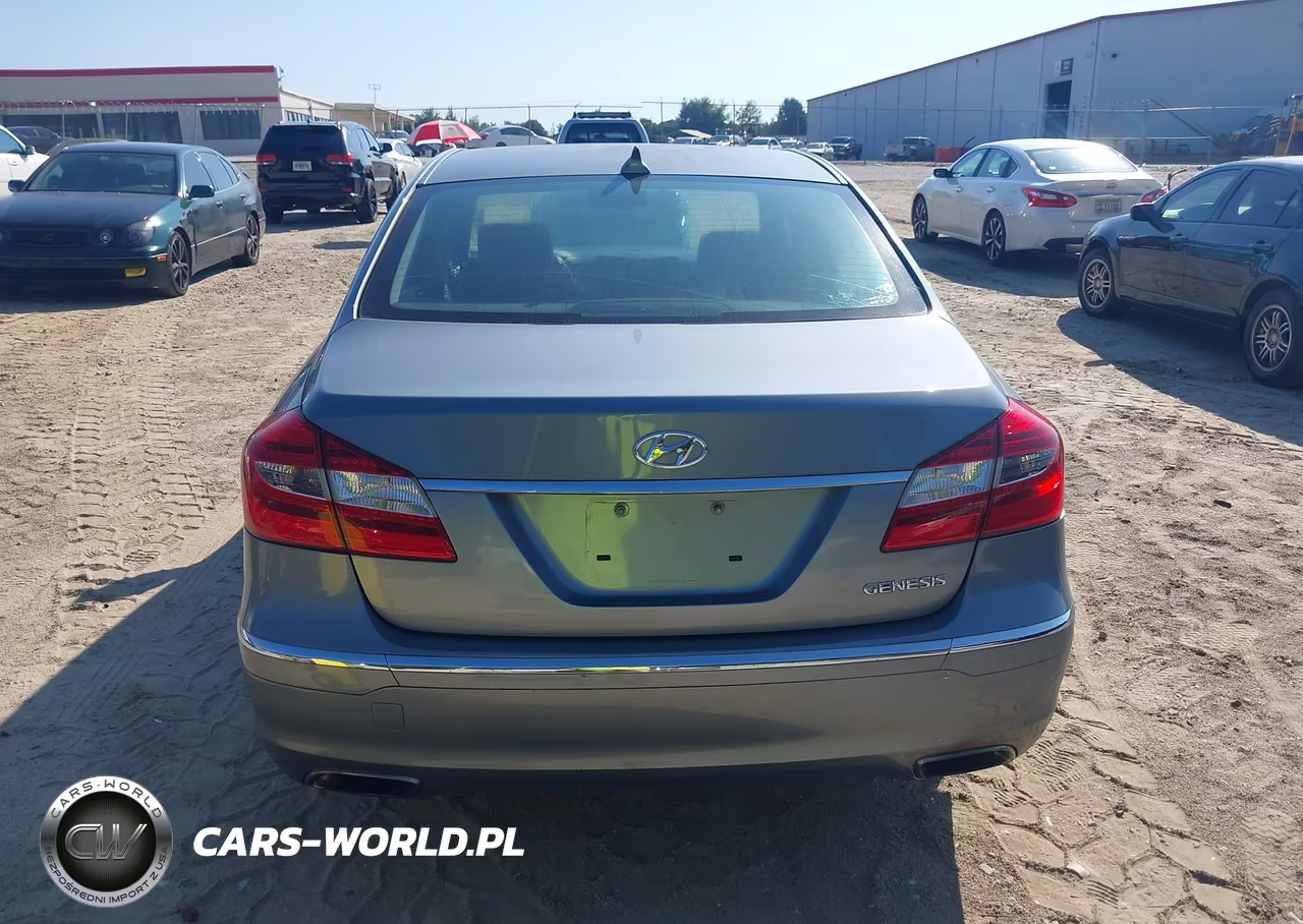 2014 Hyundai Genesis 3.8 VIN:KMHGC4DD1EU260025 - 16