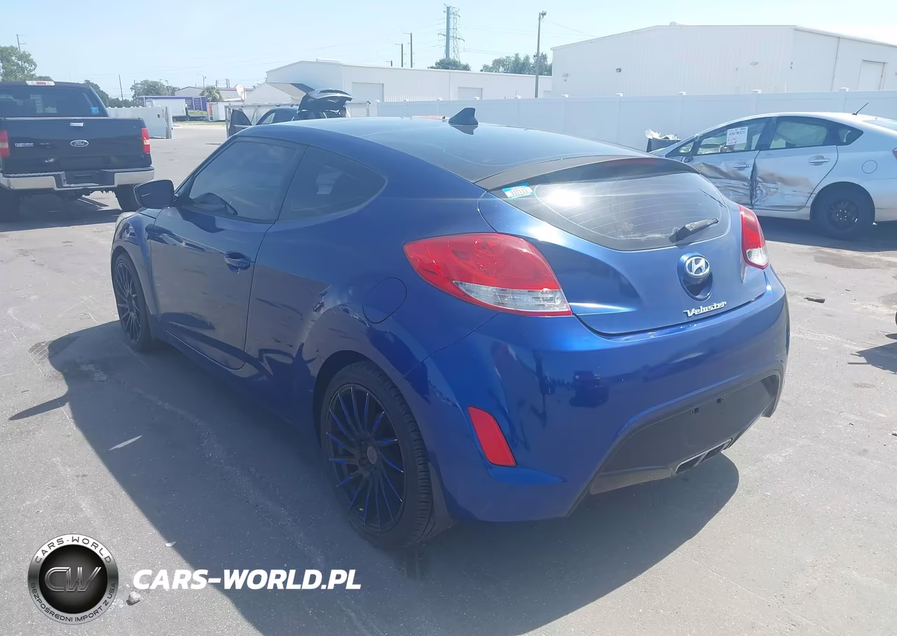 2016 Hyundai Veloster VIN:KMHTC6AD1GU299148 - 3