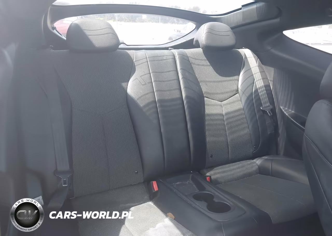 2016 Hyundai Veloster VIN:KMHTC6AD1GU299148 - 8