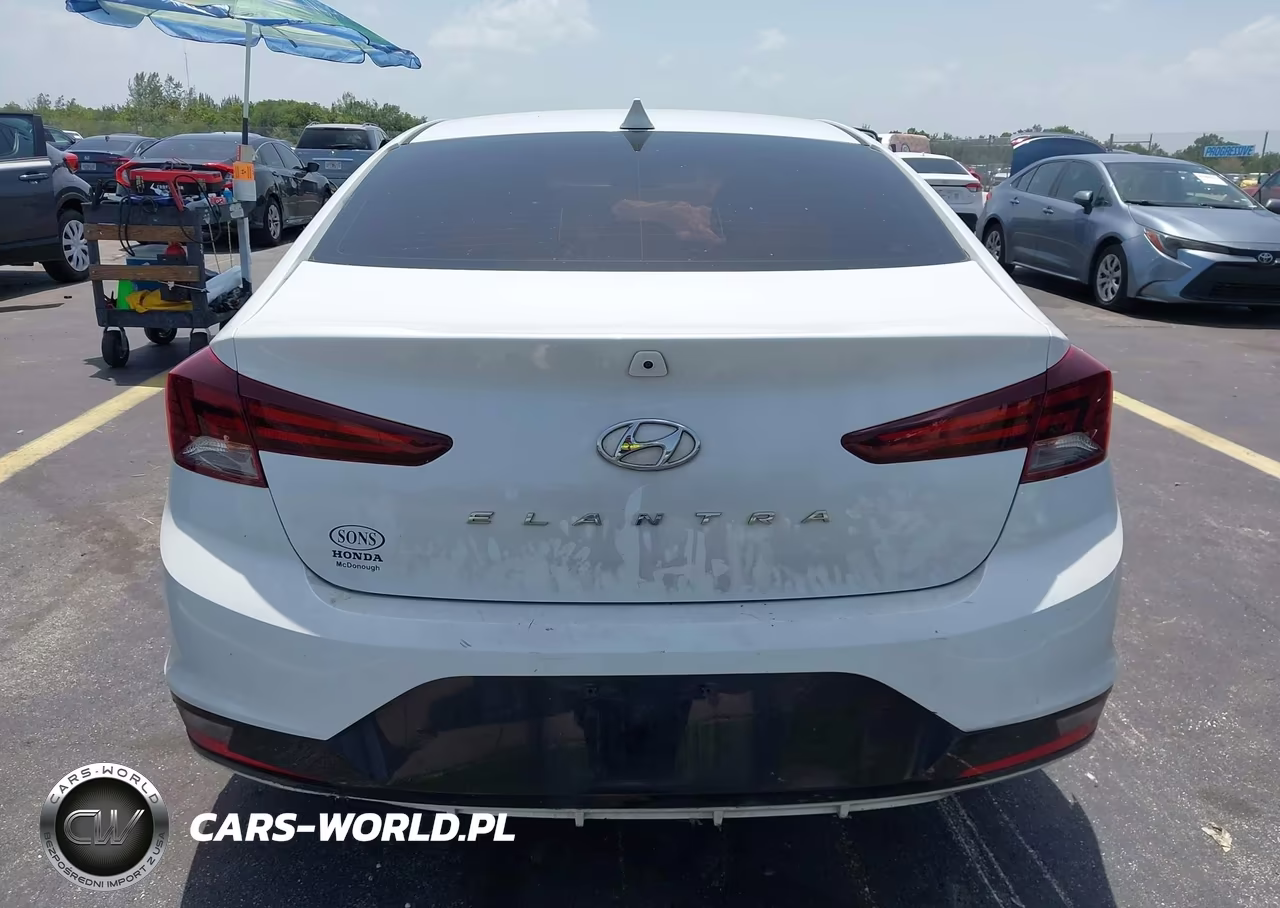 2019 Hyundai Elantra Sel VIN:5NPD84LF5KH408999 - 17