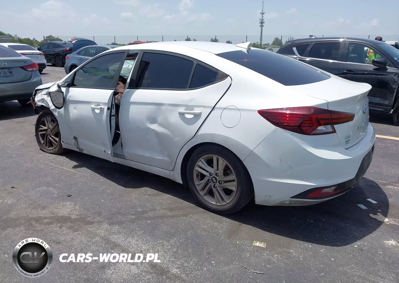 2019 Hyundai Elantra Sel VIN:5NPD84LF5KH408999 - 3