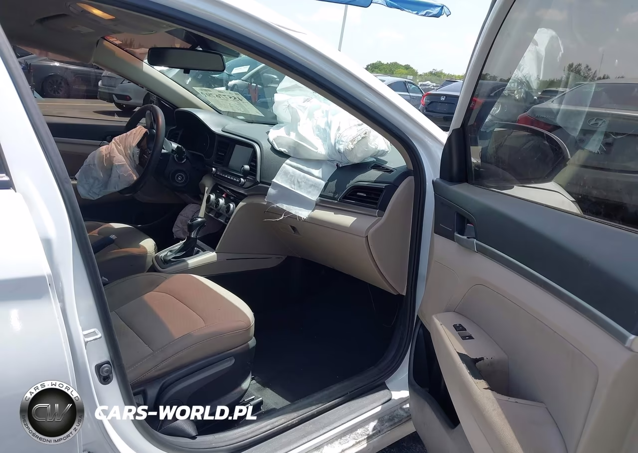 2019 Hyundai Elantra Sel VIN:5NPD84LF5KH408999 - 5