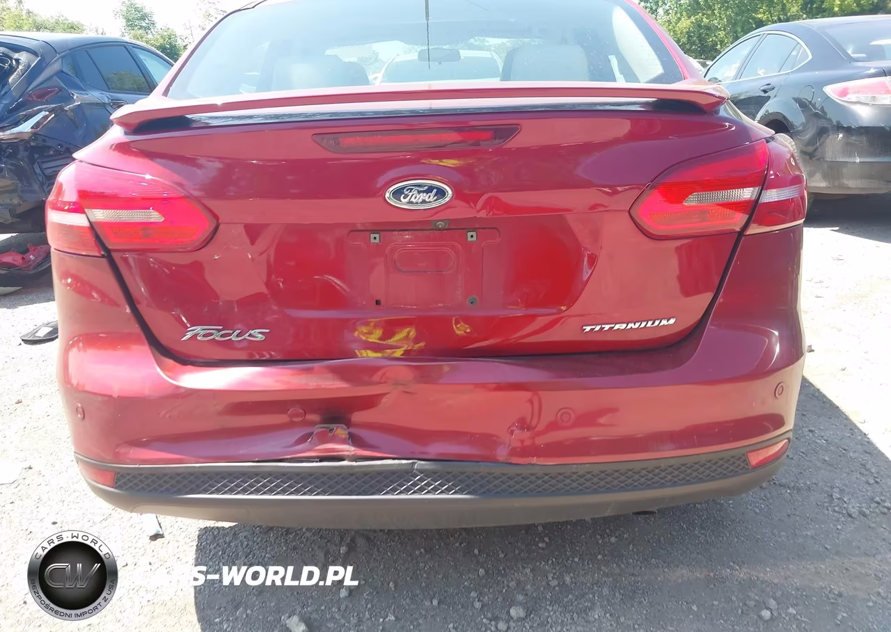2017 Ford Focus Titanium VIN:1FADP3J24HL272355 - 6