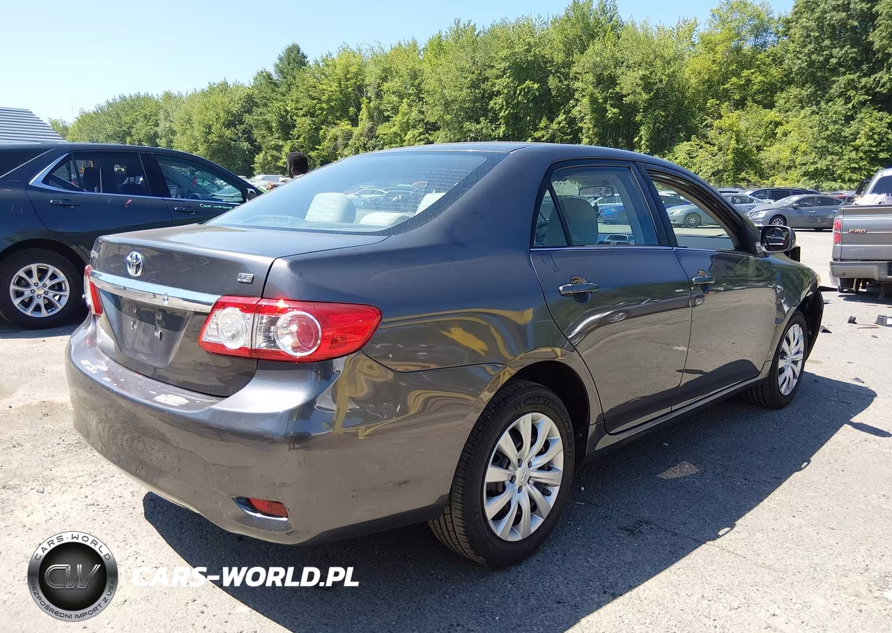 2013 Toyota Corolla Le VIN:5YFBU4EE5DP224630 - 4