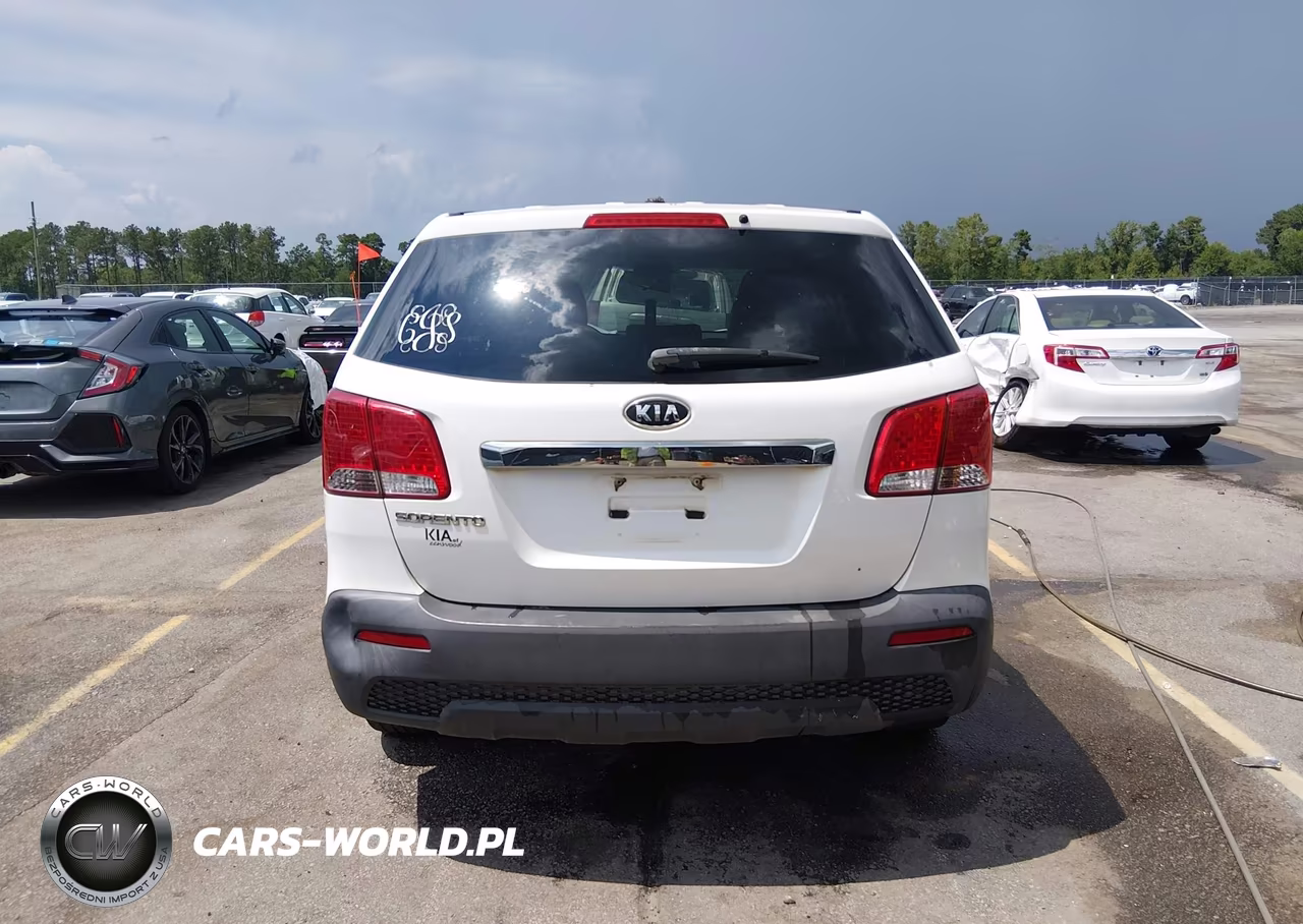 2011 Kia Sorento Lx VIN:5XYKT3A18BG018767 - 17