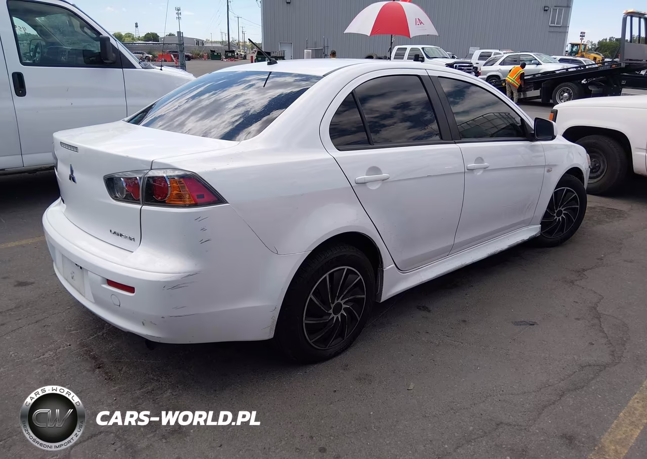 2014 Mitsubishi Lancer Es VIN:JA32U2FU3EU020051 - 4