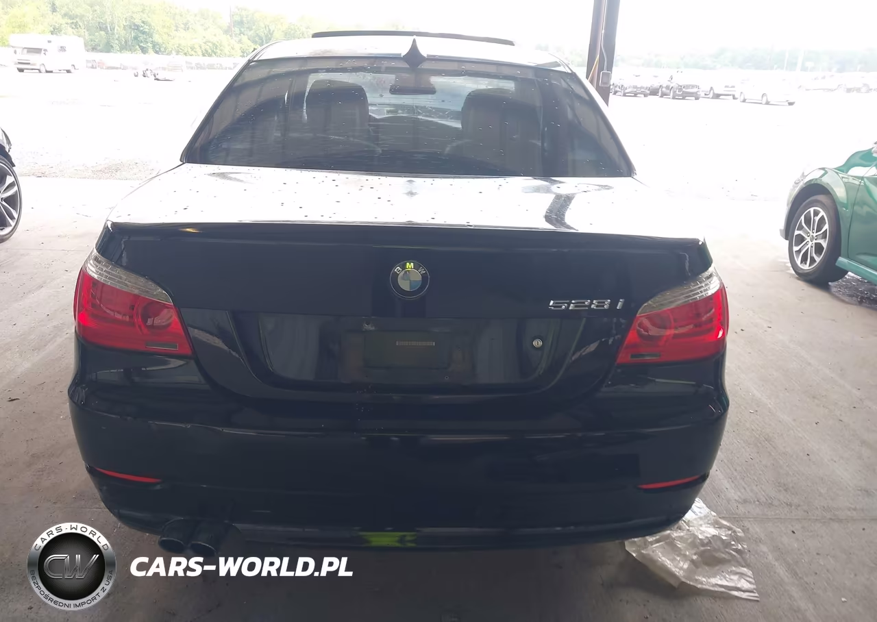 2009 BMW 528I xDrive VIN:WBANV135X9C155359 - 16