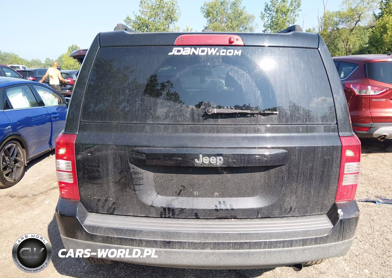 2016 Jeep Patriot Sport VIN:1C4NJPBB5GD716700 - 16