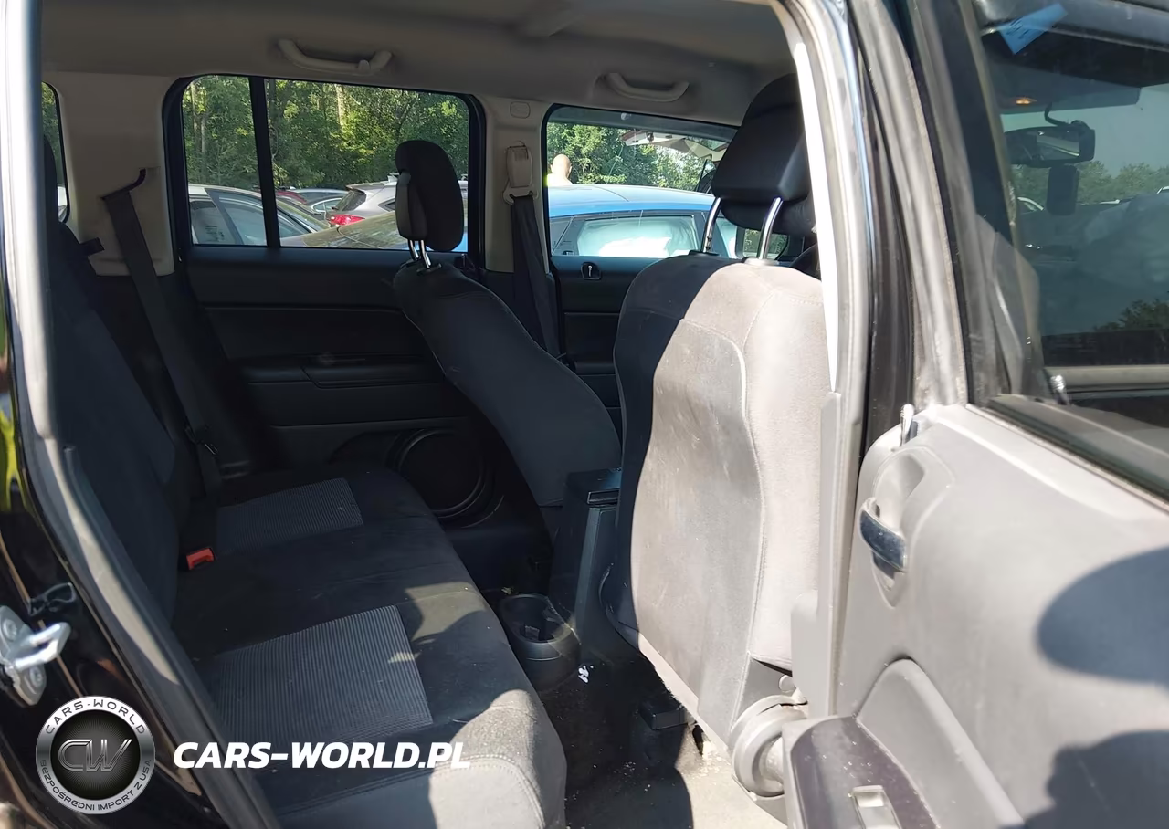 2016 Jeep Patriot Sport VIN:1C4NJPBB5GD716700 - 8