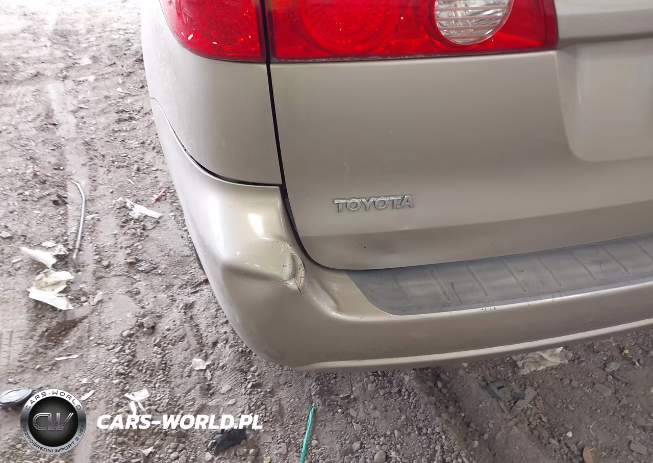 2010 Toyota Sienna Le VIN:5TDKK4CC8AS301954 - 6