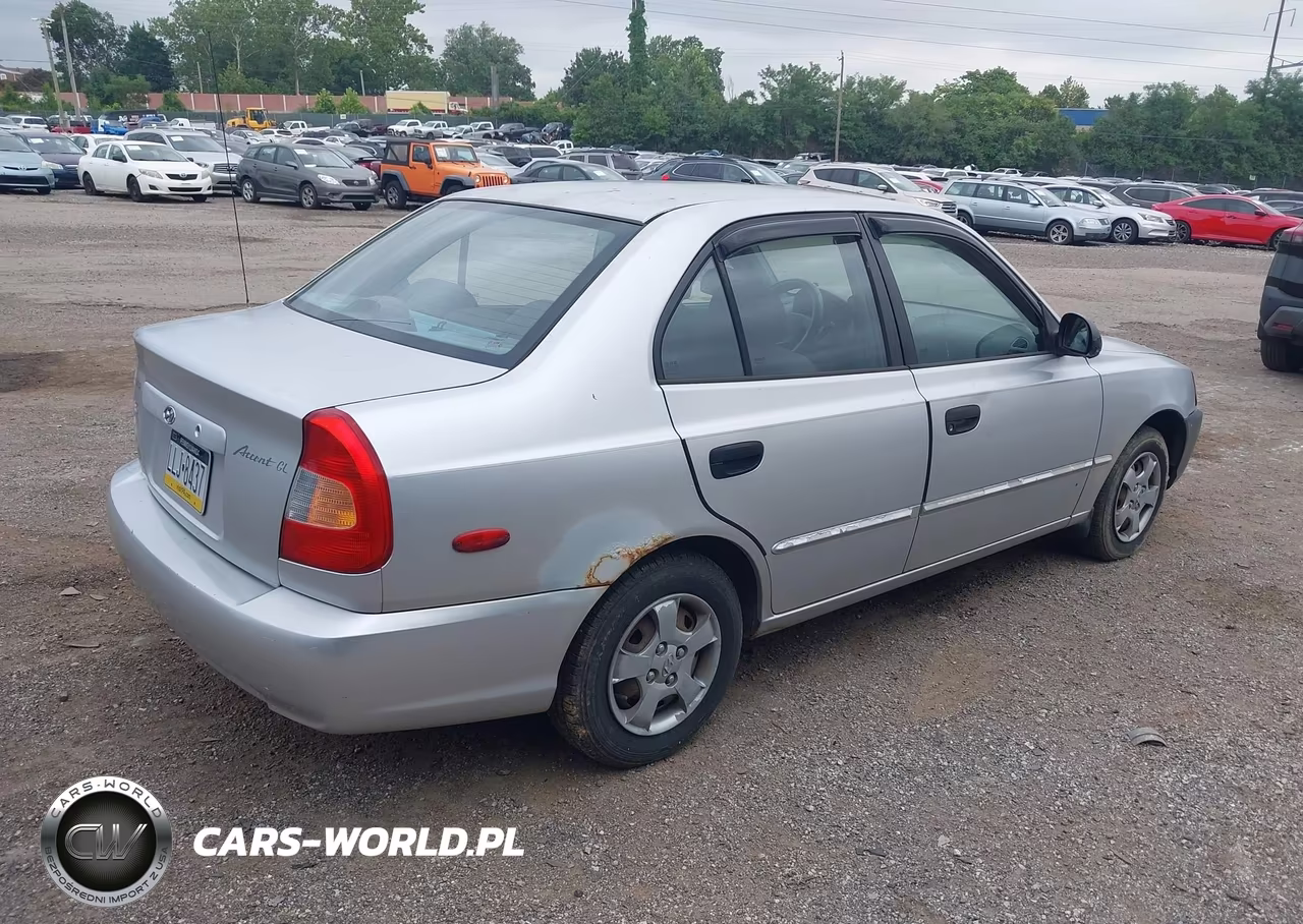 2002 Hyundai Accent Gl VIN:KMHCG45C62U401403 - 4