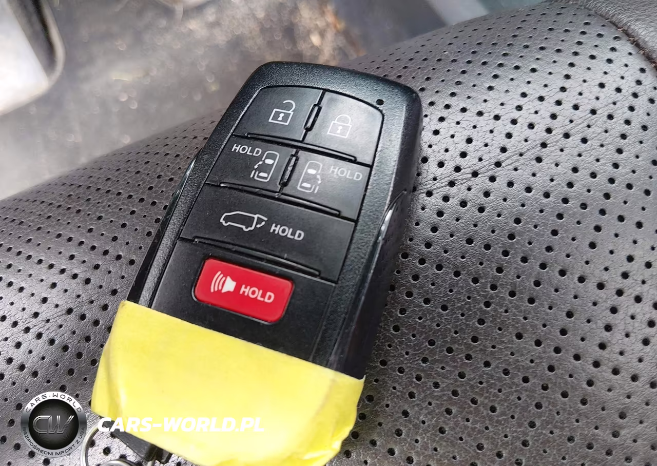 2021 Toyota Sienna Platinum VIN:5TDERKEC5MS012254 - 11