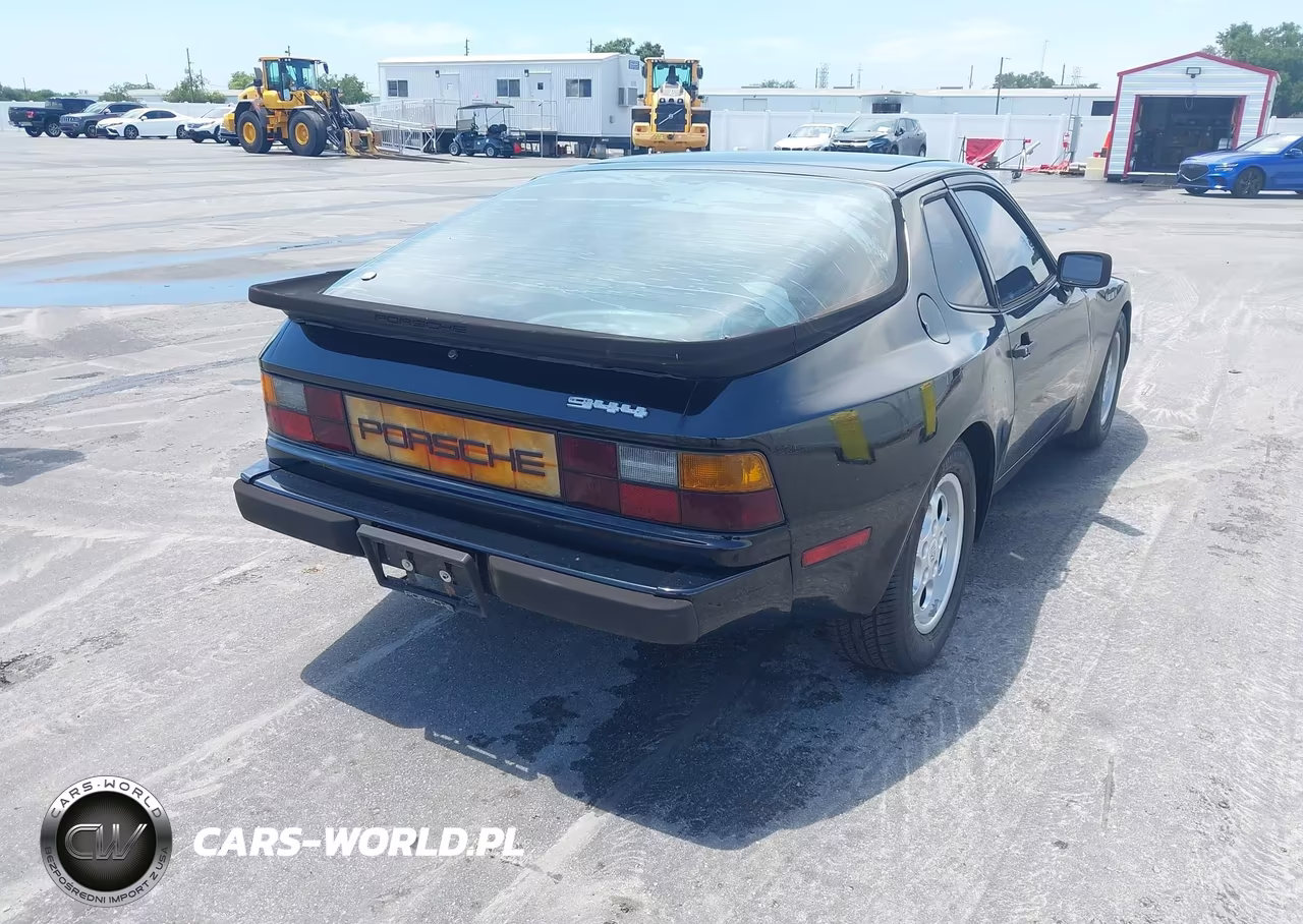 1983 Porsche 944 VIN:WP0AA0944DN463923 - 4